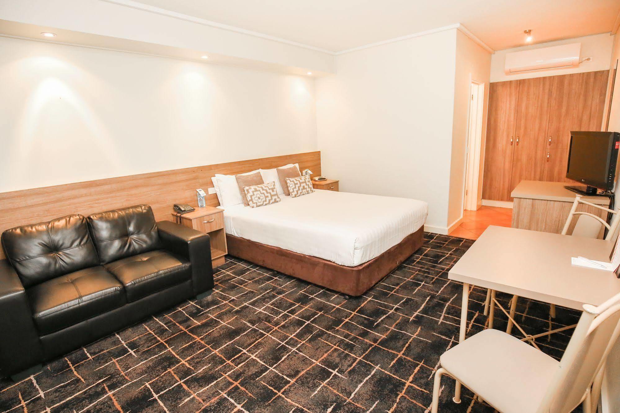 Commodore Mildura Motel Luaran gambar