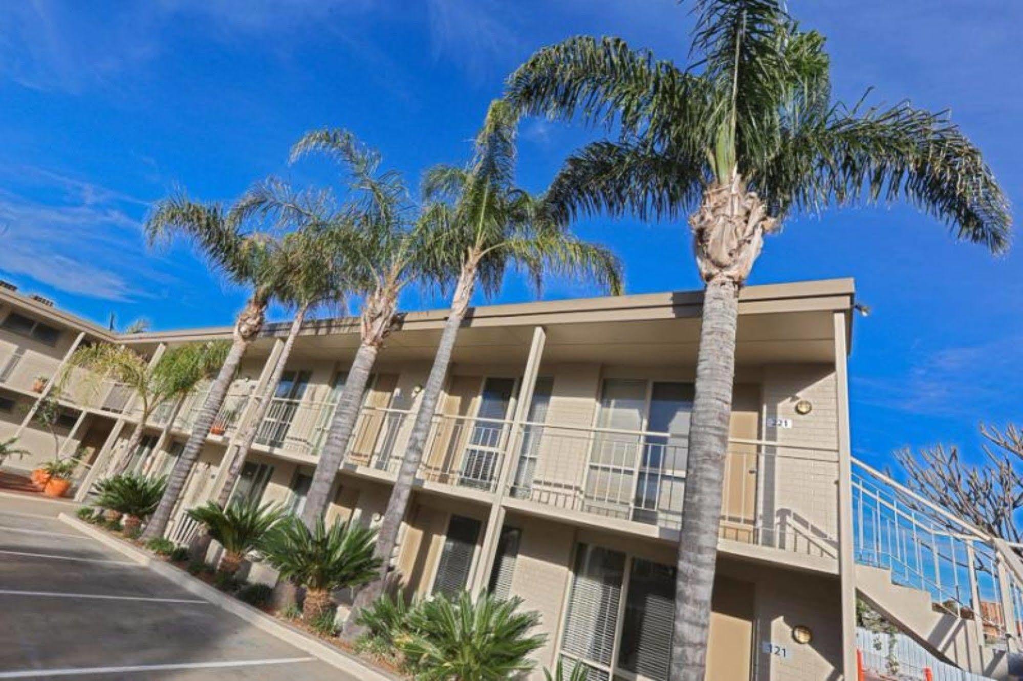 Commodore Mildura Motel Luaran gambar