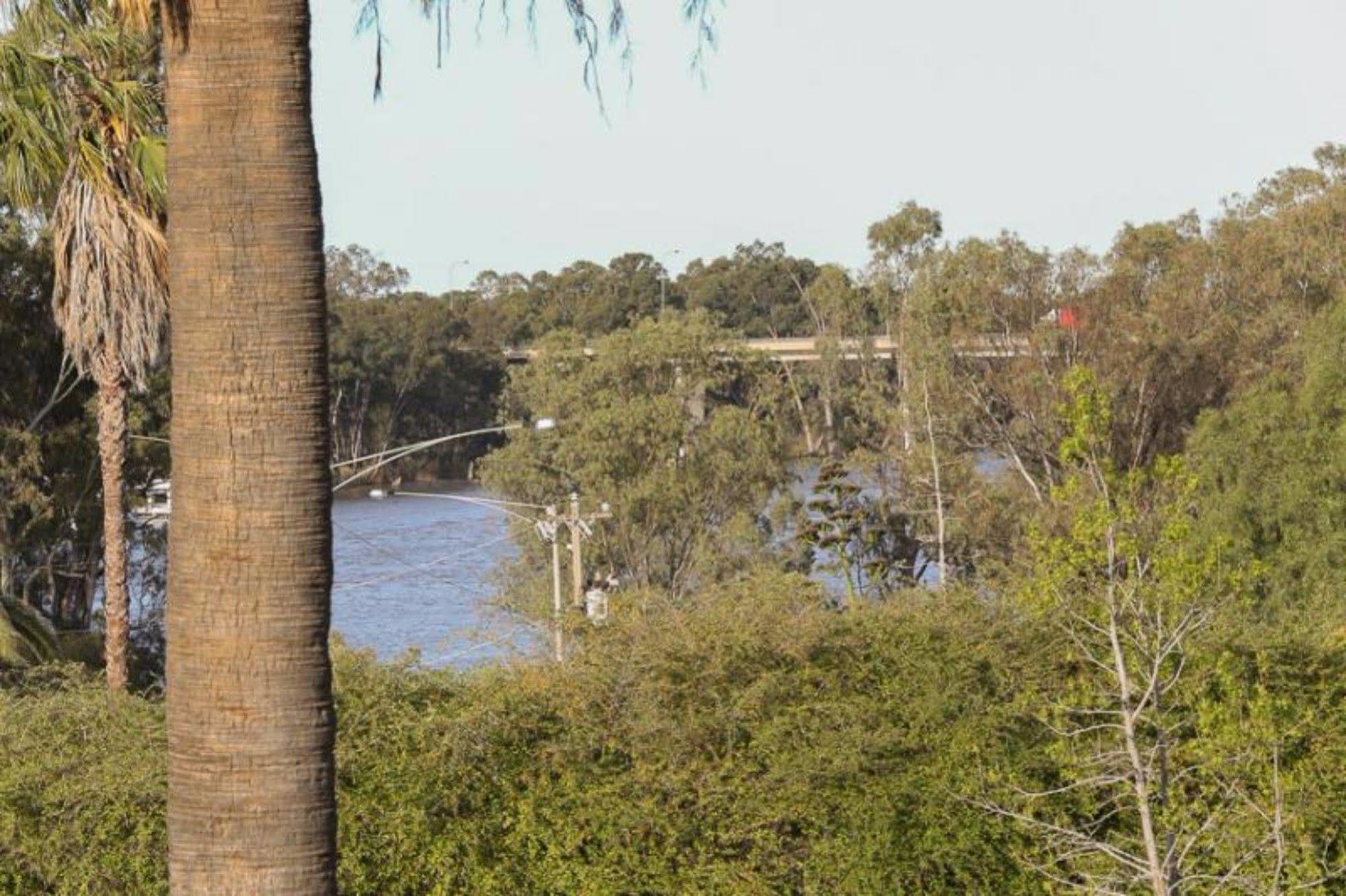 Commodore Mildura Motel Luaran gambar
